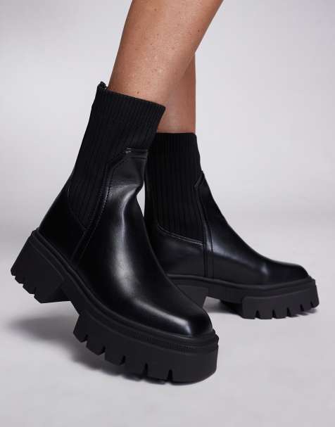 Simmi London Wide Fit – Malakai – Eng sitzende Ankle-Boots in Schwarz, weite Passform - view 1