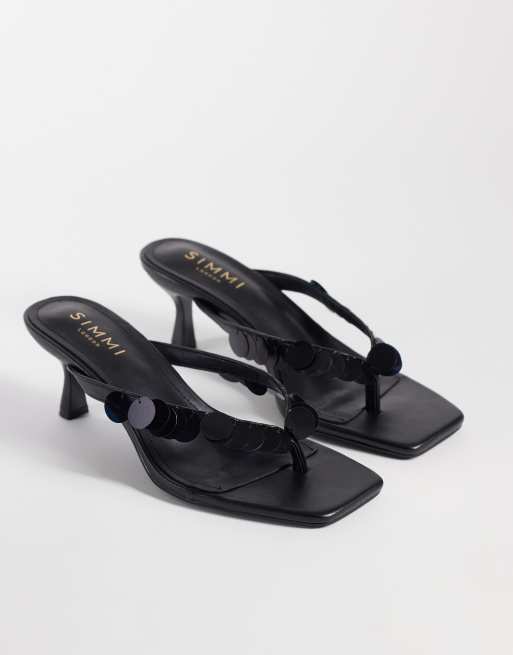 Simmi London Wide Fit toe post kitten heel sandals with sequins in black , 2 of 4