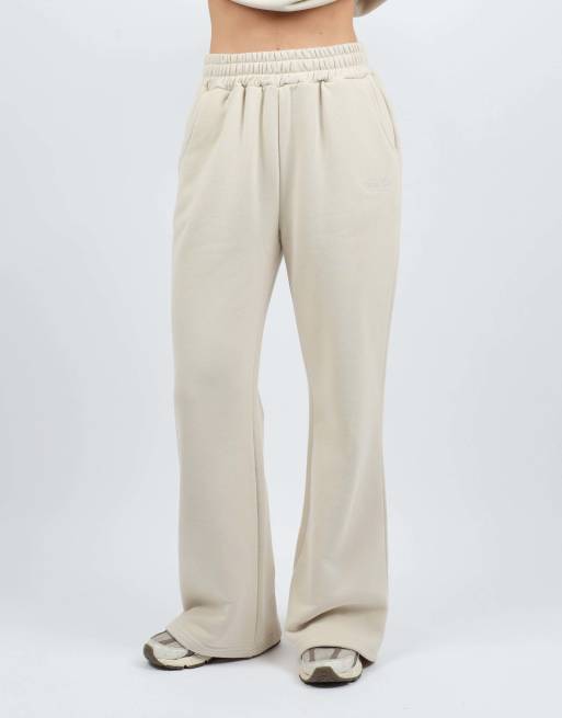 Simmi London Wide leg joggers in stone, 4 of 4