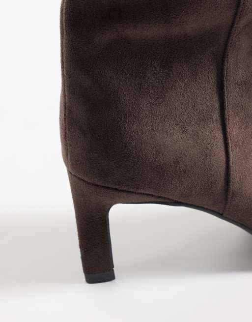 Simmi LondonWide Fit Cimarron classic pointed knee boots in brown sudette , 4 of 4