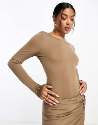Simmi Clothing Simmi Scoop Neck Bodysuit In Brown - Part Of A Set In Brown