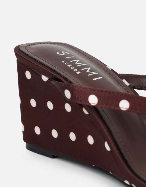 SIMMI Shoes Emeriee Toe Post Wedge Sandals in brown polka, 3 of 4