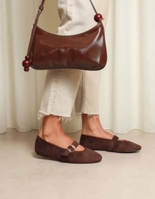 Beige 4