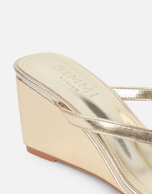 SIMMI Shoes Immy toe post wedge sandals in gold metallic, 3 of 4