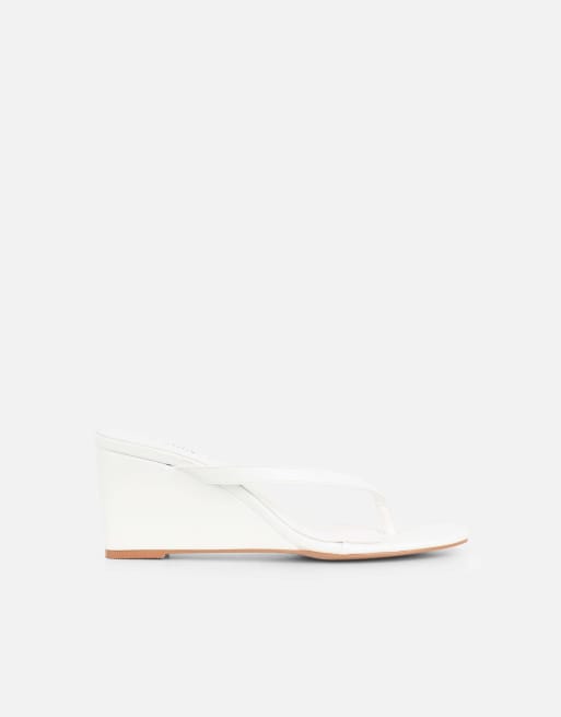SIMMI Shoes Immy toe post wedge sandals in white, 2 of 4