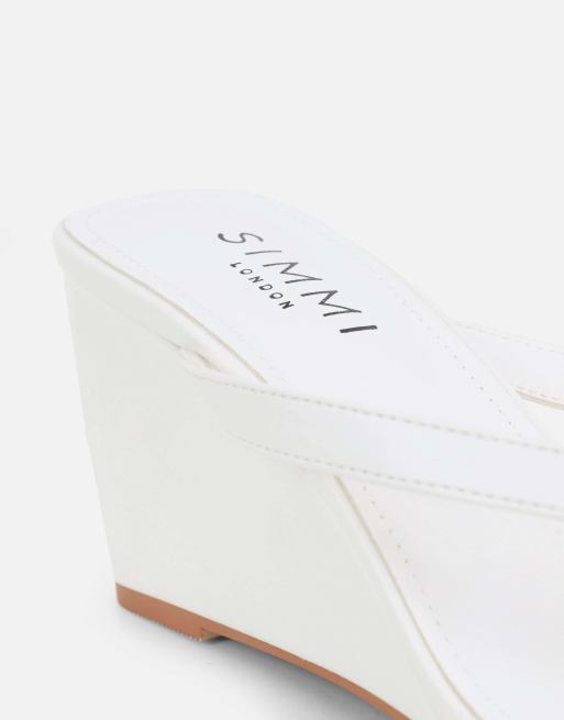 SIMMI Shoes Immy toe post wedge sandals in white, 3 of 4