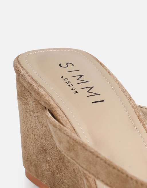 SIMMI Shoes Immy toe thong wedge sandals in dark beige suede, 3 of 4