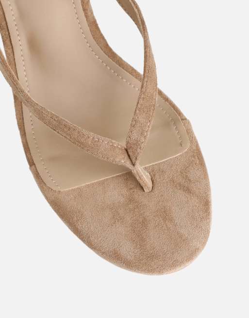 SIMMI Shoes Immy toe thong wedge sandals in dark beige suede, 4 of 4