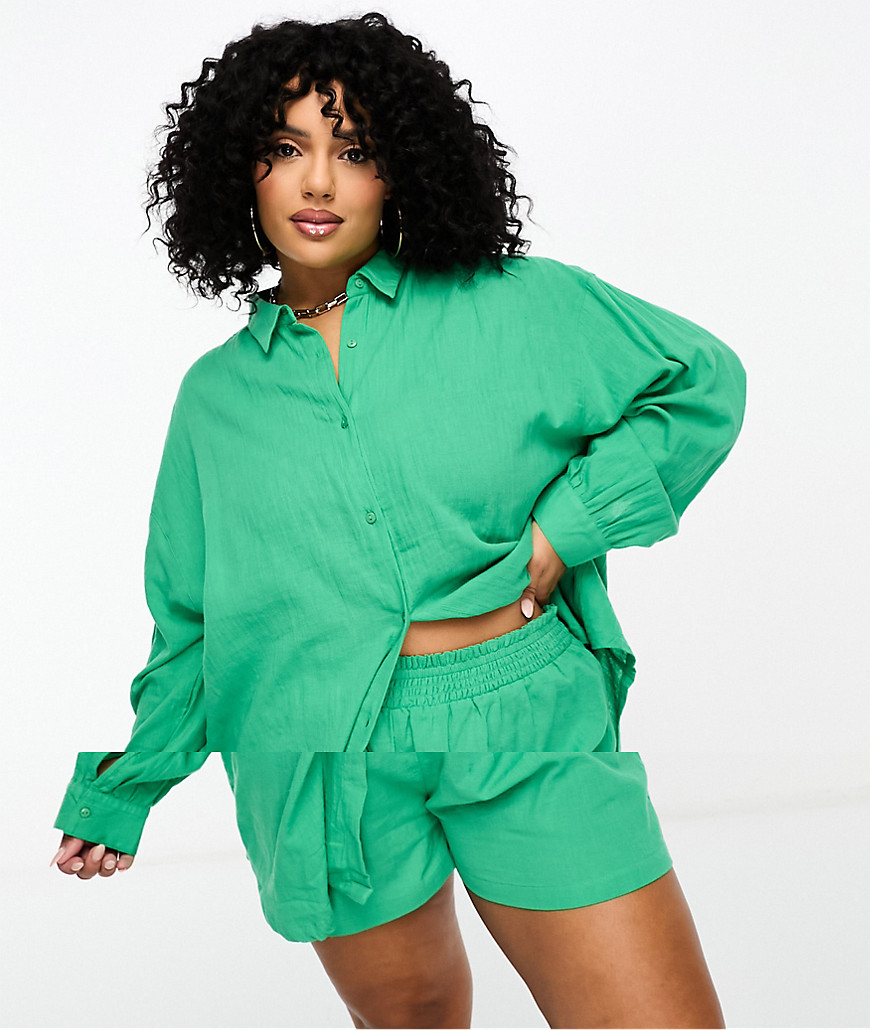 Curve %26 Plus Size by Simply Be Includes a shirt and shorts Oversized-fit shirt Spread collar Button placket Drop shoulders Regular-fit shorts Elasticated waist
