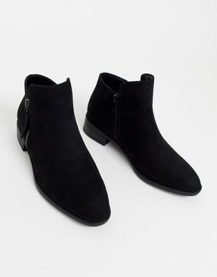 simply be black shoes