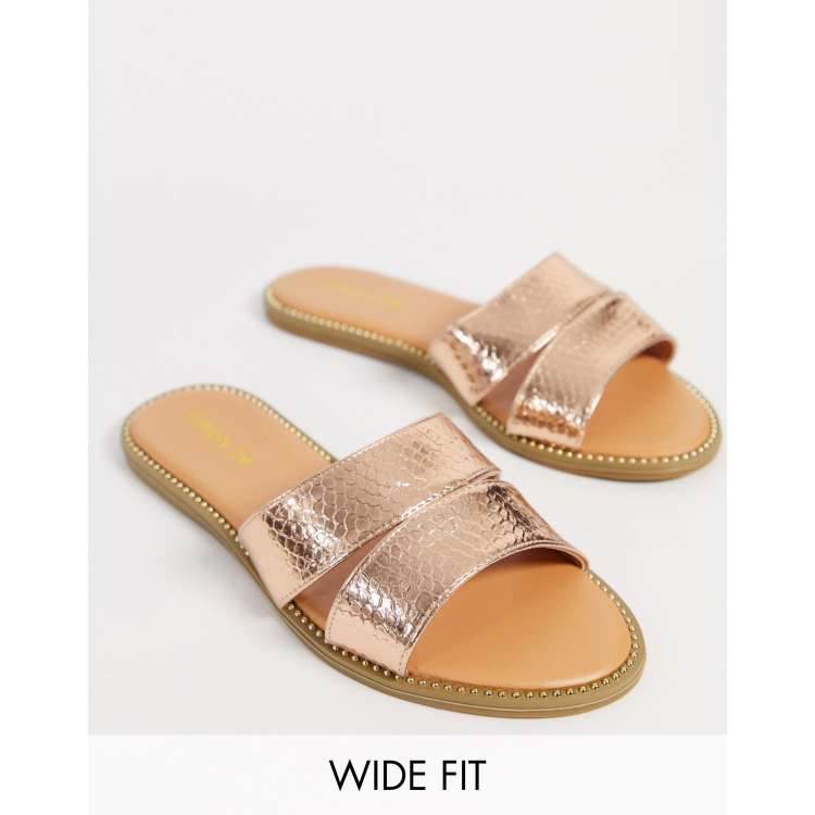 Extra wide sliders store womens