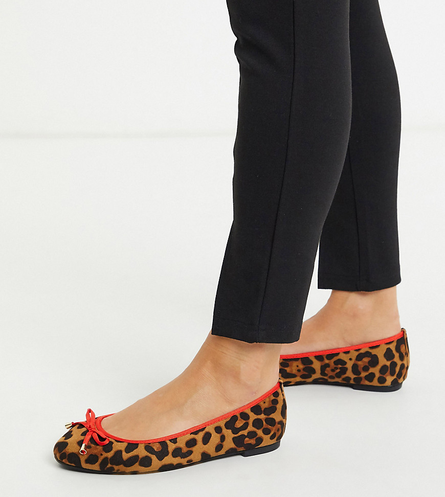 Simply Be Extra Wide Fit – Leopardmönstrade ballerinaskor med klack-Flerfärgad