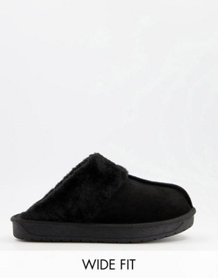 extra wide slip on slippers