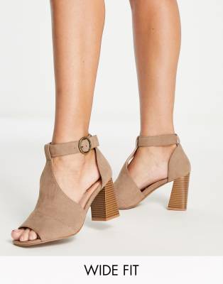 Simply Be Extra Wide Fit T bar sandals in camel-Neutral