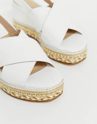 extra wide white sandals