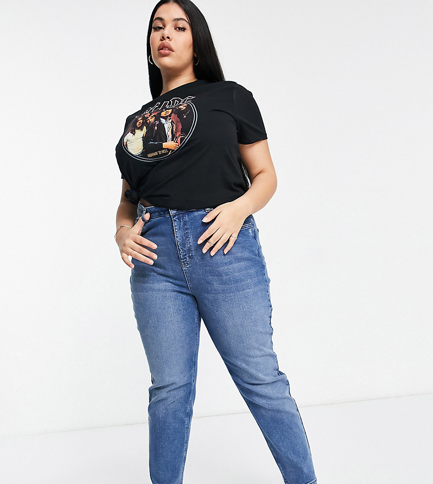 Plus-size jeans by Simply Be Wear wash repeat Distressed finish High rise Belt loops Five pockets Logo tab to reverse Sits on the ankle Straight fit Regular on the waist