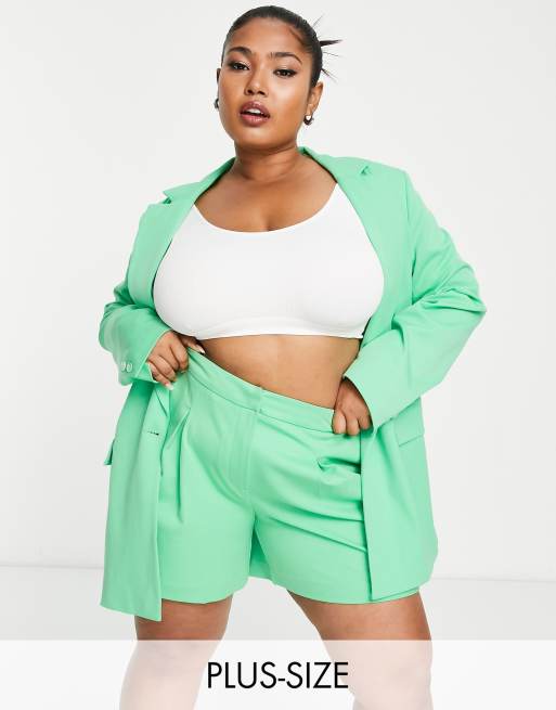 Simply Be – Schmal geschnittene Shorts in Grün