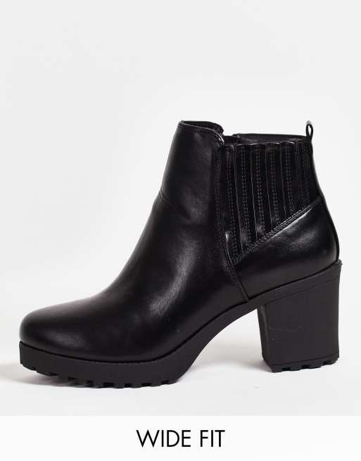 Simply Be Wide Fit Amberley chunky heel ankle boots in black 