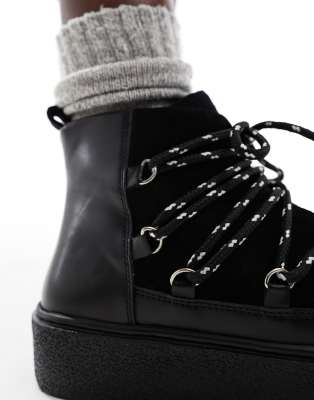 Simply Be Wide Fit Ankle Boots In Black