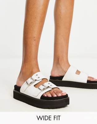 White chunky hot sale flat sandals