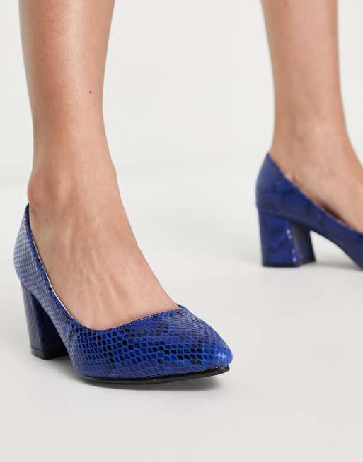 Simply Wide Fit - Elodie Schoenen hak in blauwe slangenprint | ASOS