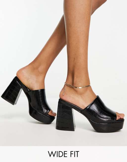 Simply Be Wide Fit – Mules-Sandalen in Schwarz mit Plateausohle, weite Passform 