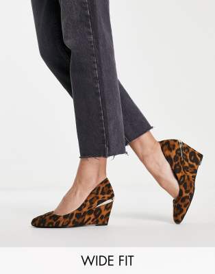 Simply Be Wide Fit Rosie Heeled Shoes In Leopard-multi