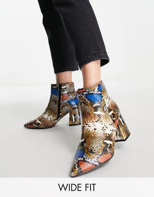 Simply Be Wide Fit – Shauna – Buty do kostki na obcasie we wzór skóry węża