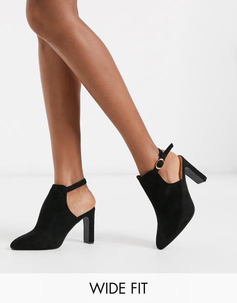Simply Be Wide Fit – Spitze, schwarze Stiefel mit offener Fersenpartie