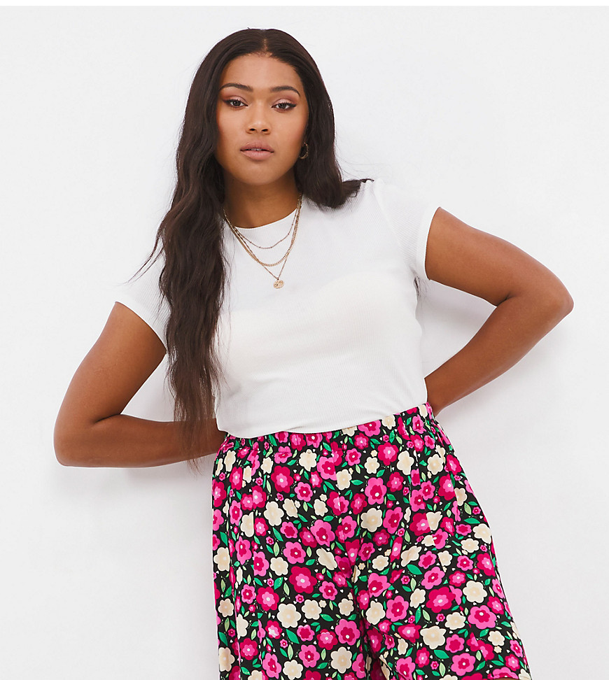 Simpy Be flippy shorts in floral print-Multi