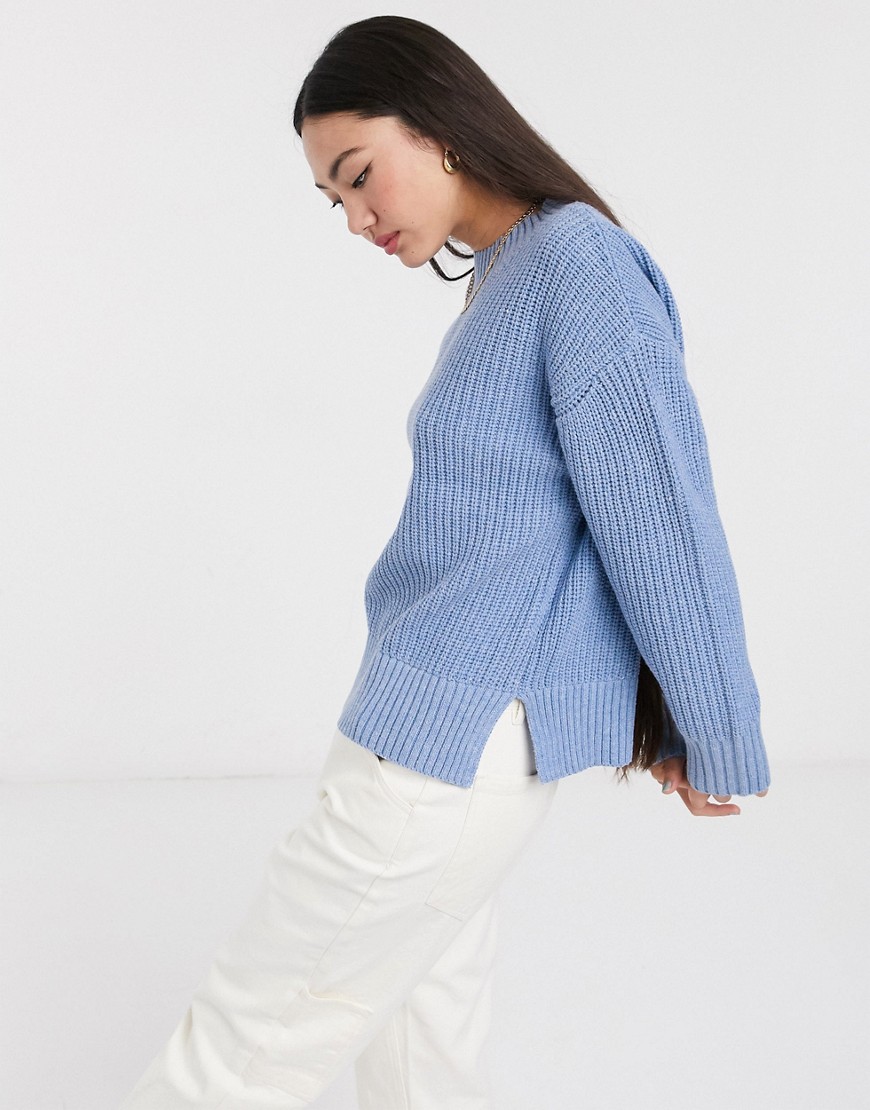 фото Синий oversized-свитер с разрезами selected femme