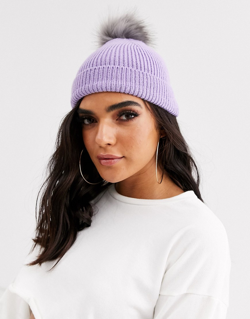 фото Сиреневая шапка с помпоном missguided-фиолетовый