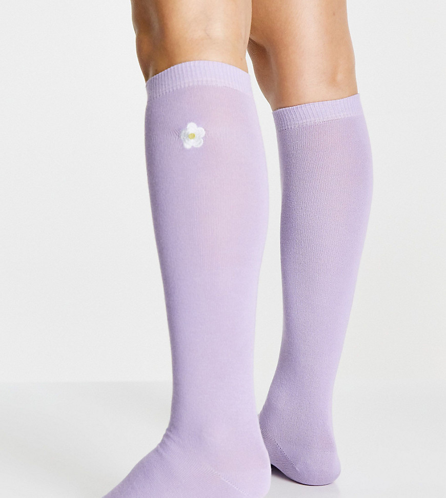фото Сиреневые гольфы с вышивкой в виде цветов asos design-фиолетовый цвет