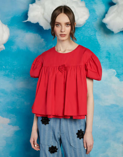 Sister Jane - Aangerimpelde top met rosette en pofmouwen in rood