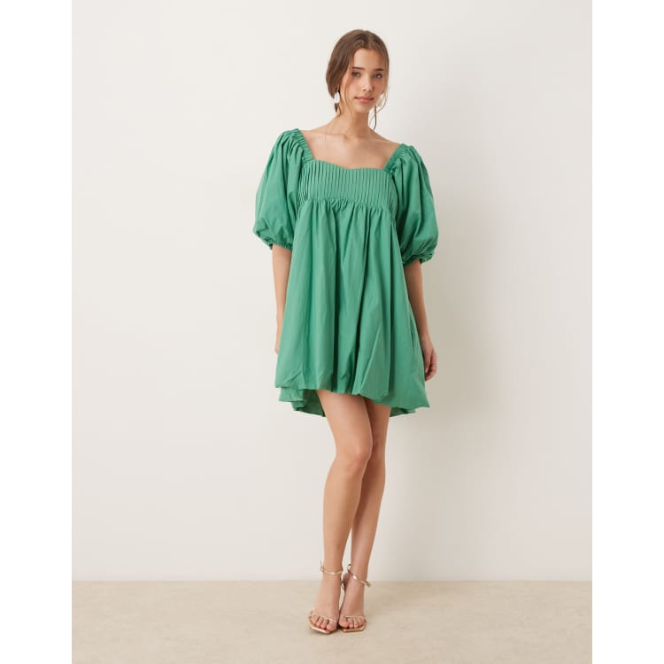 208837371-1-green?$n_750w$&wid