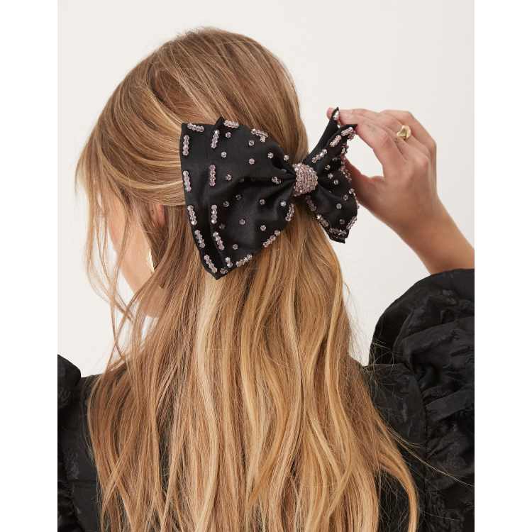 【英国発Sister Jane】Invitation embellished bow hair clip Sister Jane beaded hair bow clip in black | ASOS