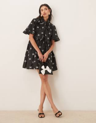 Sister Jane - Breeze - Minikleid in Schwarzweiß mit Schleife