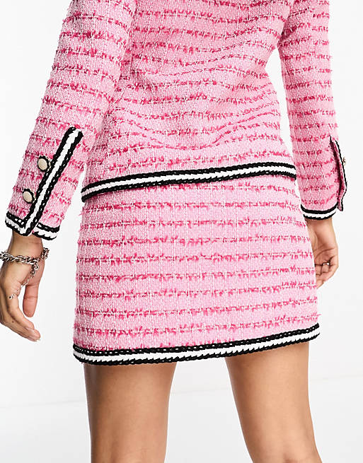 chanel pink outfit