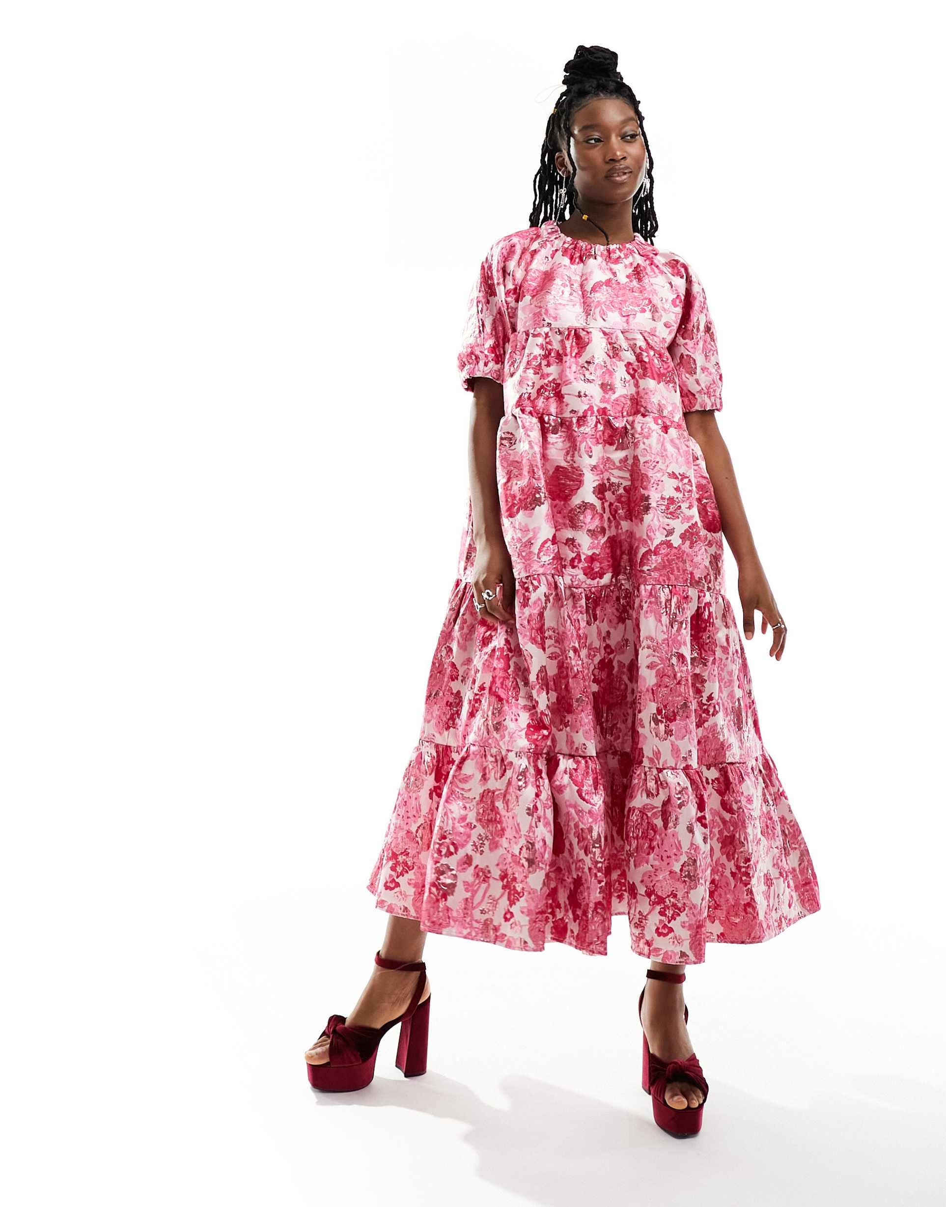 sister jane dancing queens midi dress in metallic pink rose floral