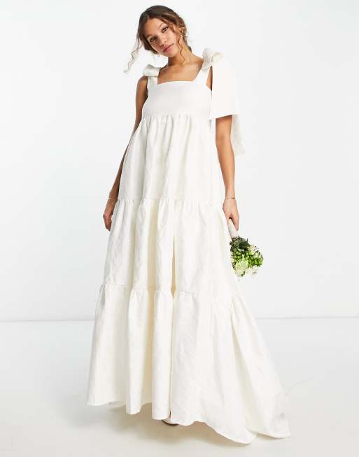Sister Jane – Dream – Bridal – Warstwowa sukienka maxi z wiązaniem na kokardkę na ramionach