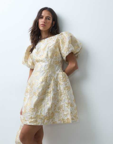 Sister Jane en exclusiva vestido corto de jacquard con escote barco y mangas abullonadas en dorado suave - view 1