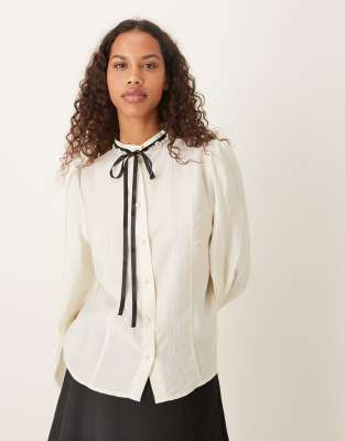 Sister Jane Encore textured bow and faux-pearl trim blouse in