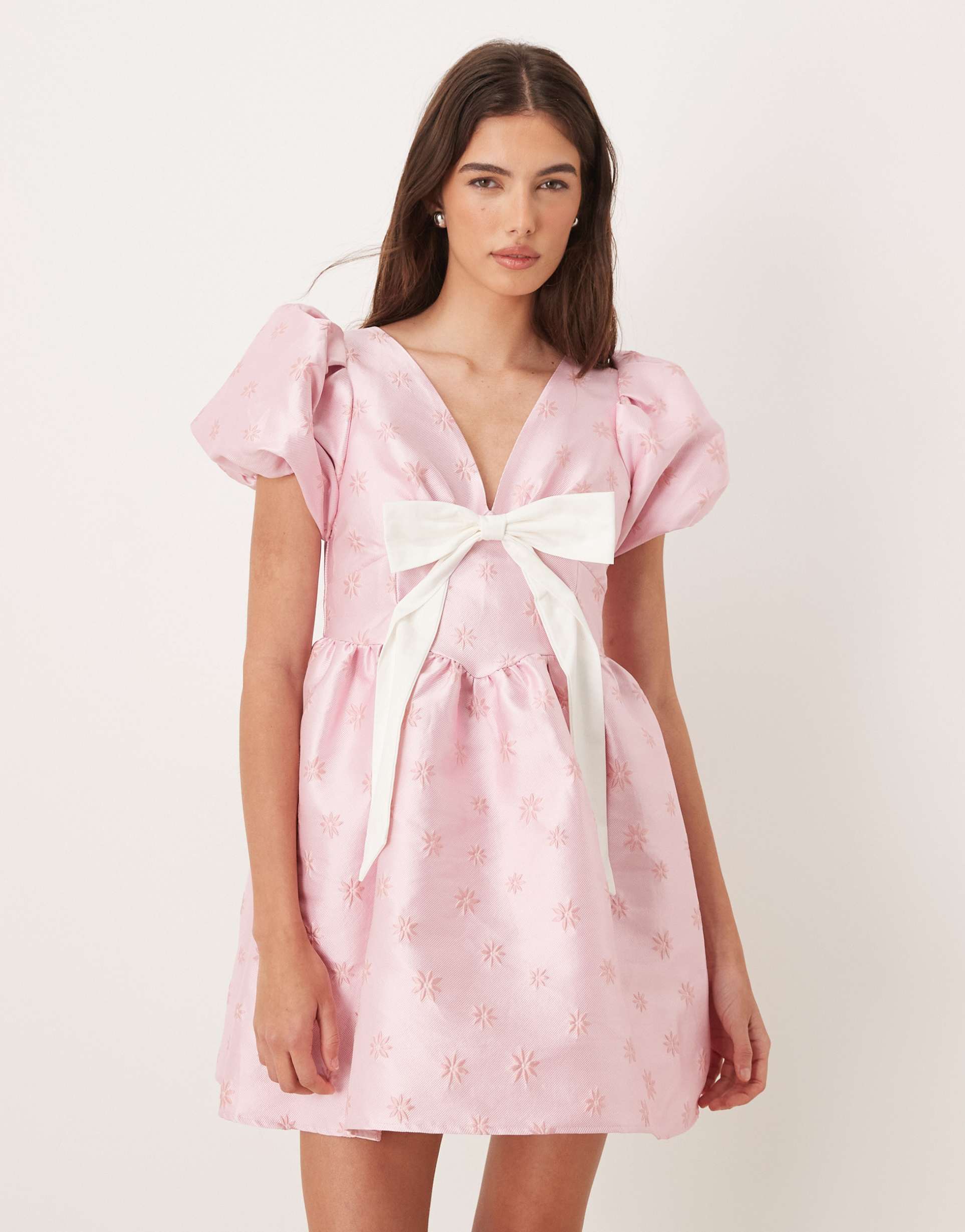 sister jane exclusive v-neck puff sleeve bow mini dress in pink