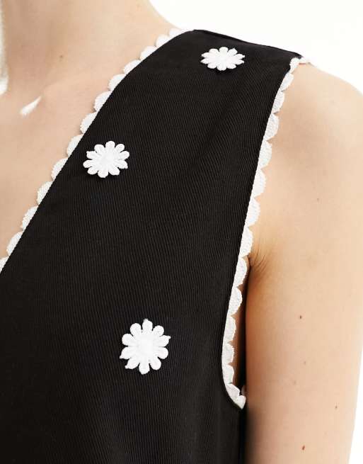 Sister Jane Heirloom pinafore mini dress in black, 3 of 4