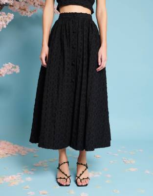 jacquard maxi skirt in black - part of a set