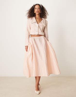 jacquard midi skirt in light pink - part of a set