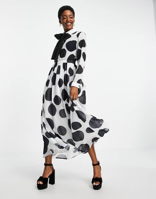 Polka dot maxi dress long clearance sleeve