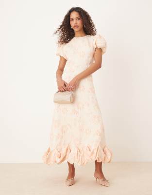 Sister Jane - Maxikleid mit Puffärmeln, Ballonsaum und pfirsichfarbenem Blumenmuster-Rosa