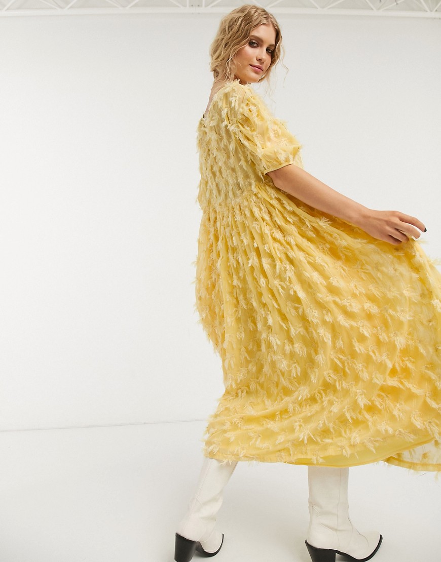 SISTER JANE SISTER JANE OVERSIZED MDI SMOCK DRESS WITH FULL SKIRT IN TEXTURE-YELLOW,DR1199YLW