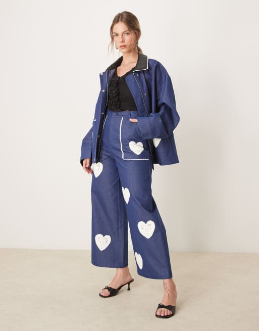 Sister Jane - Pantaloni in denim blu con cuori ricamati